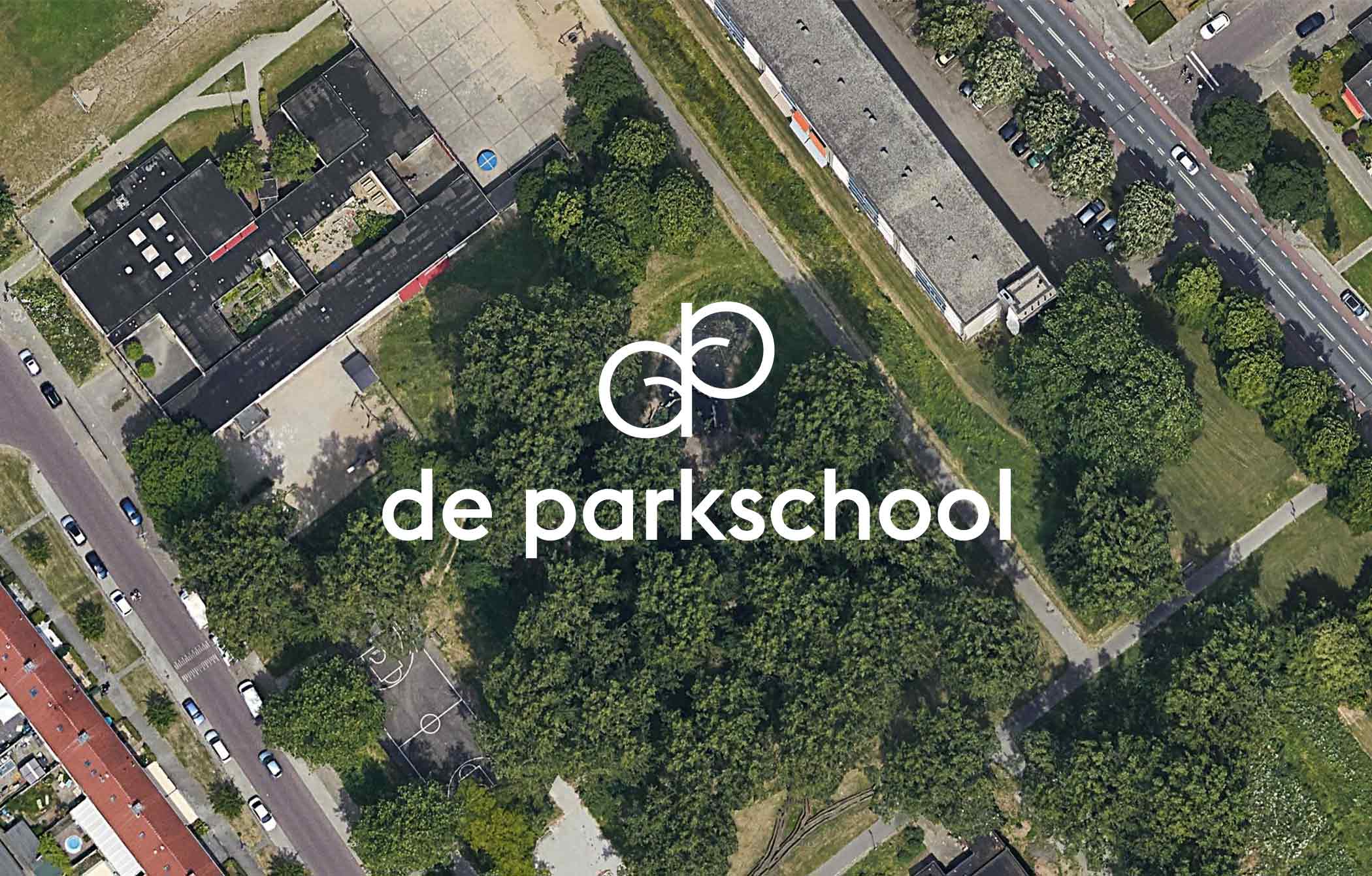 aerial image of De Parkschool with logo